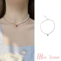 在飛比找momo購物網優惠-【MISS KOREA】韓國設計不對稱小愛心吊墜珍珠造型項鍊