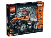 Lego Mercedes-Benz Unimog U 400 8110 Technic Minifigure Building Set