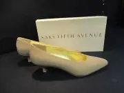 SAKS FIFTH AVENUE - WOMEN'S SHOES - SAND SIZE 7 1/2 B - NEW IN THE BOX
