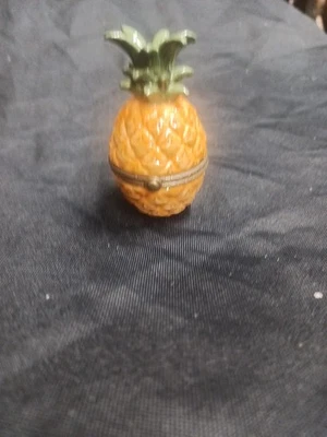 MIDWEST OF CANNON FALLS PINEAPPLE HINGED TRINKET BOX With Pineapple New No Box