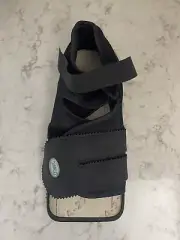 Darco Post Op Shoe. NO PAD