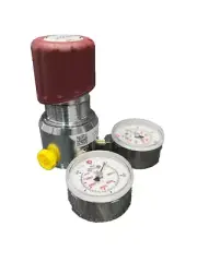 Linde / Praxair ProStar Platinum ProSpec High Purity Regulator Dual Gauge 3000#