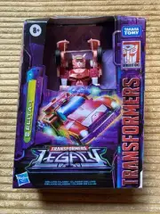 Transformers Generations Legacy Deluxe Class Elita-1 Hasbro Takara Tomy!
