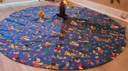 48 inch mickey mouse Tree Skirt