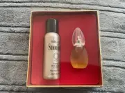 Revlon Fire & ice Smoulder Gift Set - 30ml Cologne Spray + 120ml Parfum Spray.