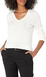 [Amazon Essentials] Women's Classic-Fit Lightweight Long-Sleeve V-Neck Sweater (Available in Plus Size), Ivory, X-Small