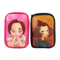 在飛比找Yahoo!奇摩拍賣優惠-韓國FASCY 插畫可愛娃娃 化妝包 收納包 萬用包 筆袋 