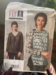 Vogue Ladies Loose Fitting Pullover Top Pattern 1568 Uncut One Size