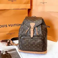 在飛比找Yahoo!奇摩拍賣優惠-LV Monogram M51135 字紋 老花 後背包  