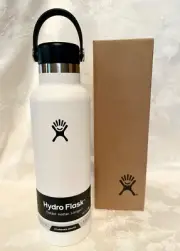 *** WHITE ~ HYDRO FLASK WATER BOTTLE ~ 21 oz ~ FLEX CAP ~ NEW IN BOX!!! ***