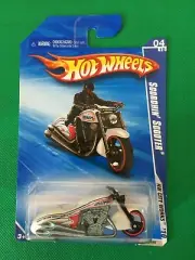 Hot Wheels Scorchin' Scooter Motorcycle POLICE HW City Works Series 2010 BB73