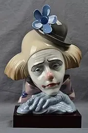 Lladro Figurine, 1982 Pensive Clown #5130 with Wood Base