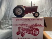 1996 Lafayette Farm Toy Farm Mall 1206 1/16 Scale