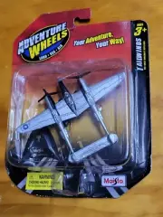 Lockheed P-38 Lightning Fighter Plane Maisto Tailwinds Diecast Replica