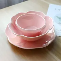 在飛比找ETMall東森購物網優惠-甜品碗湯碗碟子盤子烤碗粉色餐具早餐西餐盤碗碟套裝簡約日式可愛