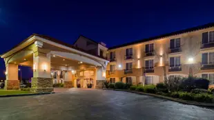 最佳西方PLUS薩利納斯山谷套房旅館