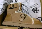 Womens UGG Dune Mini Buckle Shearling Boot Sz 7 Chestnut New W