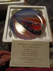 BNSF Railroad Collector Plate 2006 -2007 Moving a World of Power NEW #30111