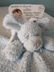 BLANKETS & BEYOND Blue TEDDY BEAR SECURITY LOVEY NUNU Pacifier Holder. JB