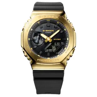 【CASIO 卡西歐】G-SHOCK 時尚經典八角型農家橡樹金屬錶殼雙顯錶-黑金(GM-2100G-1A9 情侶錶)