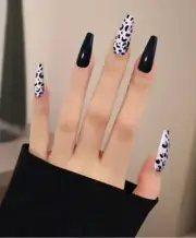 Black & White Leopard Long Press On Nails NEW NIB Winter Fashion mob wife trend