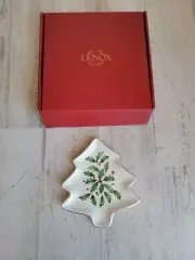 Lenox holiday tree party shaped plate Mistletoe Xmas home decor kitchen