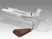 Gulfstream G550 Desk Wood Airplane New Model Small Scale 1/100