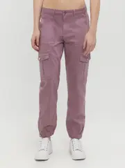 GUESS Women's Lavender Juno Cargo Pants Size: 26, Polyester