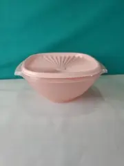 Tupperware Servalier Bowl 5.25 Cup Candy Floss Pink New