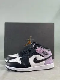 在飛比找Yahoo!奇摩拍賣優惠-AIR JORDAN 1 MID 1黑白紫扎染中幫女子籃球鞋