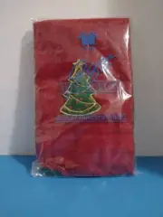 NEW VINTAGE AVON CHRISTMAS GUEST FINGERTIP TOWELS ~ 2 PCS SANTA & CHRISTMAS TREE