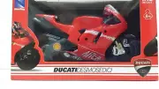 Casey Stoner. Ducati Desmosedici. 2009 1/12 Newray