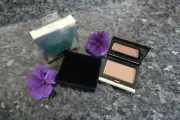 Kevyn Aucoin the celestial powder highlighter powder new in box size 0.14oz pick