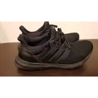 在飛比找蝦皮購物優惠-愛迪達adidas Ultra Boost “Triple 