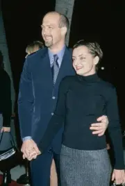 Anthony Edwards wearing a blue suit over a light blue shirt a blu- 1998 Photo 1