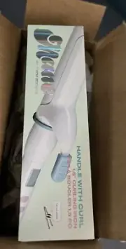Mane- 1.5” Curling wand - NIB