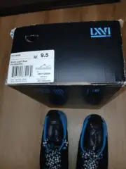 Size 9.5 - VANS Classic Black
