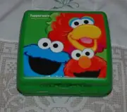 TUPPERWARE SESAME STREET GREEN SANDWICH KEEPER ELMO COOKIE MONSTER BIRD