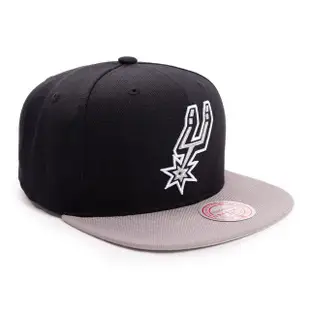 【Mitchell & Ness】NBA TEAM 2 TONE 2.0 Snapback NBA 經典平帽沿 馬刺 黑(Snapback 經典平帽沿 棒球帽)