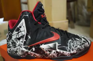 二手鞋出清 NIKE LEBRON XI GS 11 LBJ11 塗鴉 洛杉磯湖人 免運 6Y LeBron James