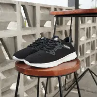 在飛比找蝦皮購物優惠-阿迪達斯 ALPHABOUNCE SNEAKERS 運動鞋男