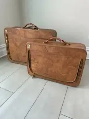 2 Piece Vintage Monarch Suitcases. Made in USA. Lg "24x"18, Sm "20x"14.5