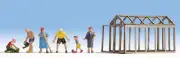 Noch 12030 HO/OO Gauge In the Garden Figure Set