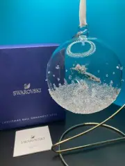 Swarovski Crystal 2018 Christmas Ball Shooting Star Ornament 5377678 NIB