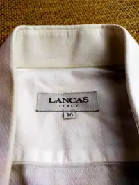 在飛比找Yahoo!奇摩拍賣優惠-Lancas Italy 白色上班襯衫 厚襯衫 牛津襯衫