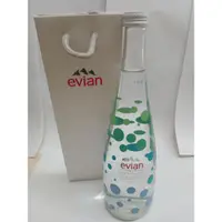 在飛比找蝦皮購物優惠-evian伊雲法國進口礦泉水2019年 收藏款 750 cc