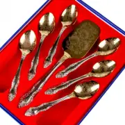 TROIKA 7-pc Gold Stainless Steel Dessert Serving Set (6 Teaspoons + Cake Server)