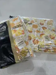 VTG JCPenny Full Size Fitted Sheet and pair pillowcases No Iron Percale Floral