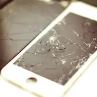 在飛比找蝦皮購物優惠-iphone 新竹 蘋果 現場 維修 螢幕 破裂 電池 更換
