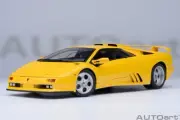 AUTOart 79144 LAMBORGHINI DIABLO SE30 JOTA (SUPERFLY YELLOW) 1/18